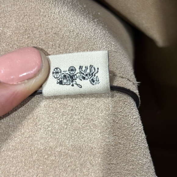 Coach Leather Tote in White w/ silver  hardware - Picture 12 of 13